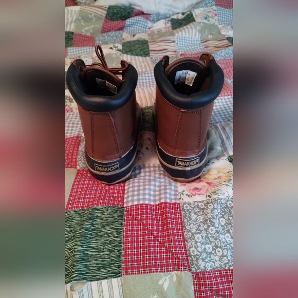 Tamarack Women's Boots - Picture 4 of 9